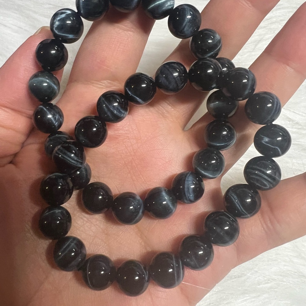 Blue tiger eye bracelet